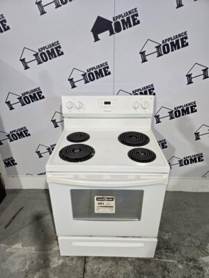 Frigidaire Stove FCRC301CAWC 30  Electric, Freestanding, 4 Burners,  Coil,  manual Clean, 5.3 cu. ft. Storage Drawer, White color, Used Refurbished.