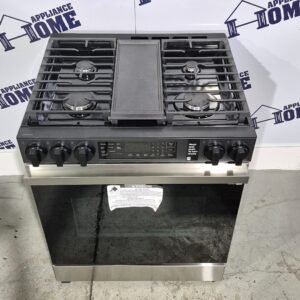 Used Gas Stove Bespoke Samsung  NSG6DG8300SRAA 30" Floor model