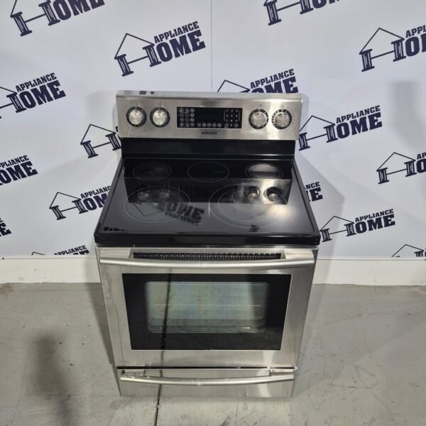 Used Stove Samsung FTQ386LWX 30" Refurbished