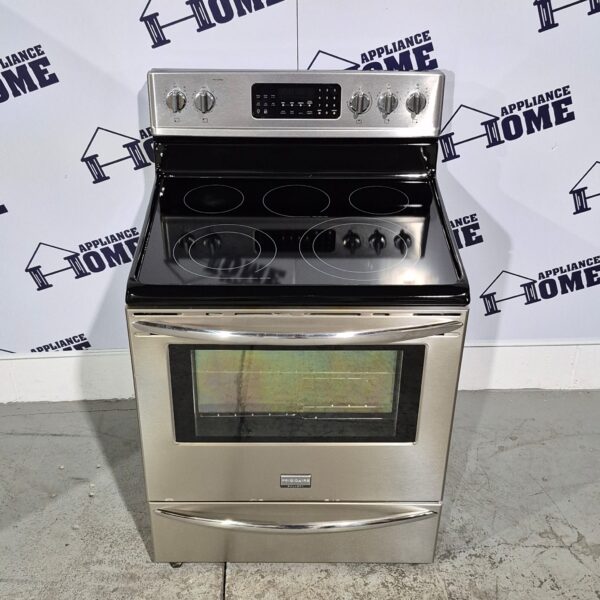 Used Stove Frigidaire Gallery CGEF3034MF 30" Refurbished