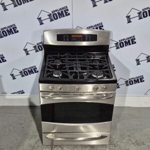 GE Gas stove PGB916SEMSS freestanding, Gas top 5 burners, Convection, Self-Cleaning, 5.4 cu.ft. Non-Stick Griddle, 17K BTU  warming drawer, stainless steel color, Used Refurbished