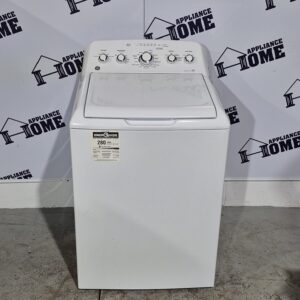 GE Washer GTW460BMMWW 27" Top Load Washer,  4.9 cu. ft.  14 Cycles, 6 Temperature, with agitator, 800 RPM White color, Used in great condition.
